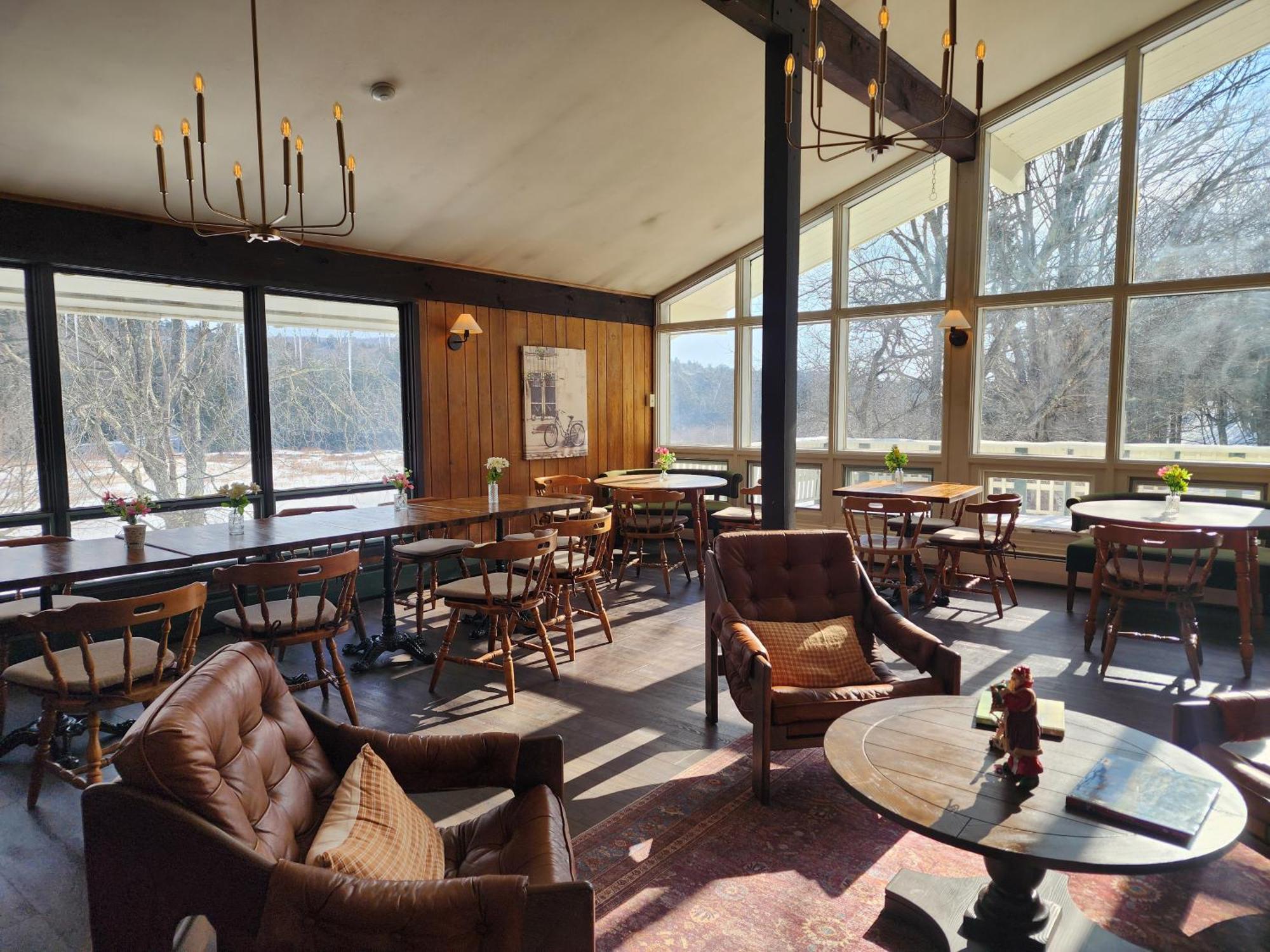 Mountaineer Inn West Dover Bagian luar foto