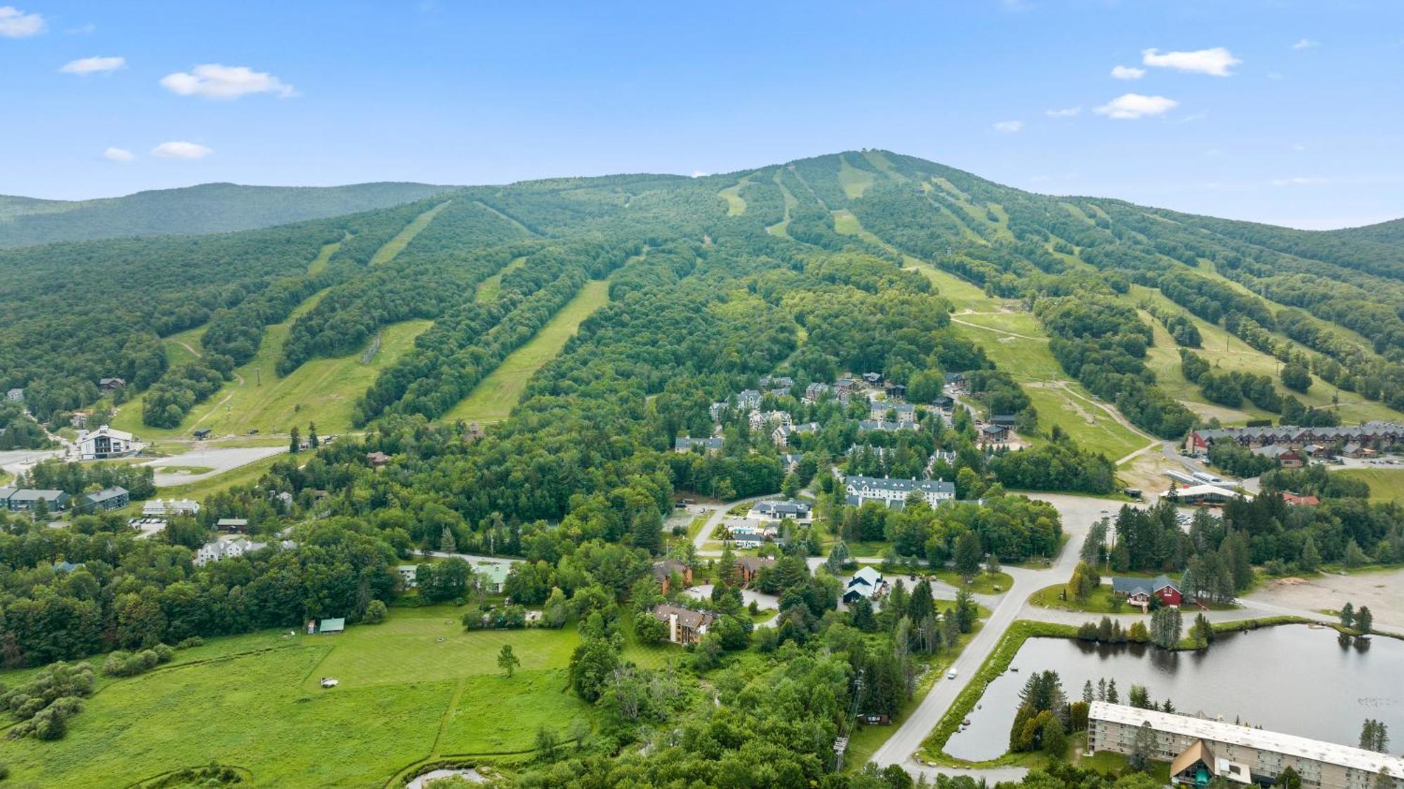 Mountaineer Inn West Dover Bagian luar foto