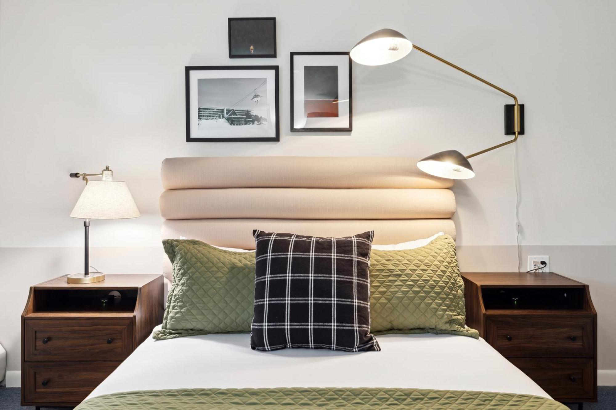 Mountaineer Inn West Dover Bagian luar foto