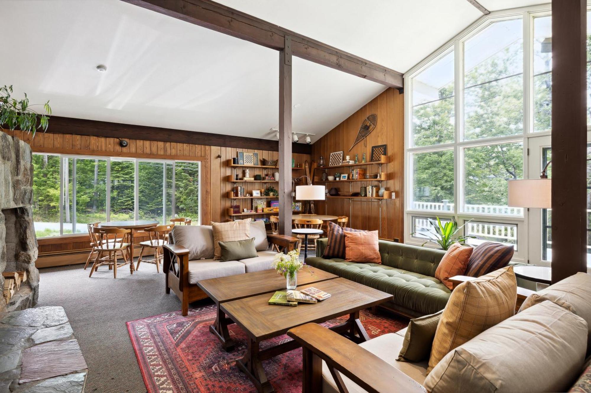 Mountaineer Inn West Dover Bagian luar foto