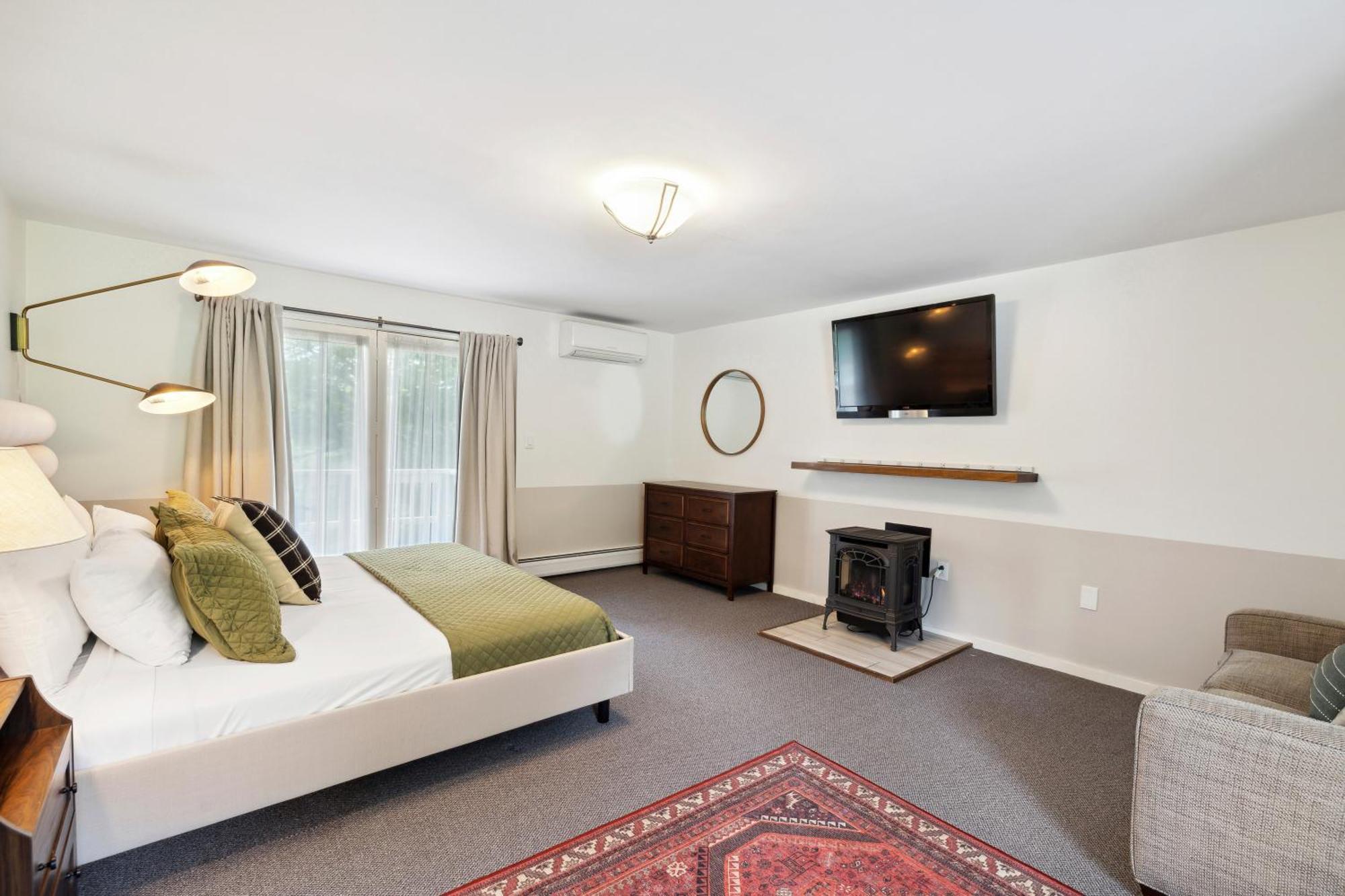 Mountaineer Inn West Dover Bagian luar foto